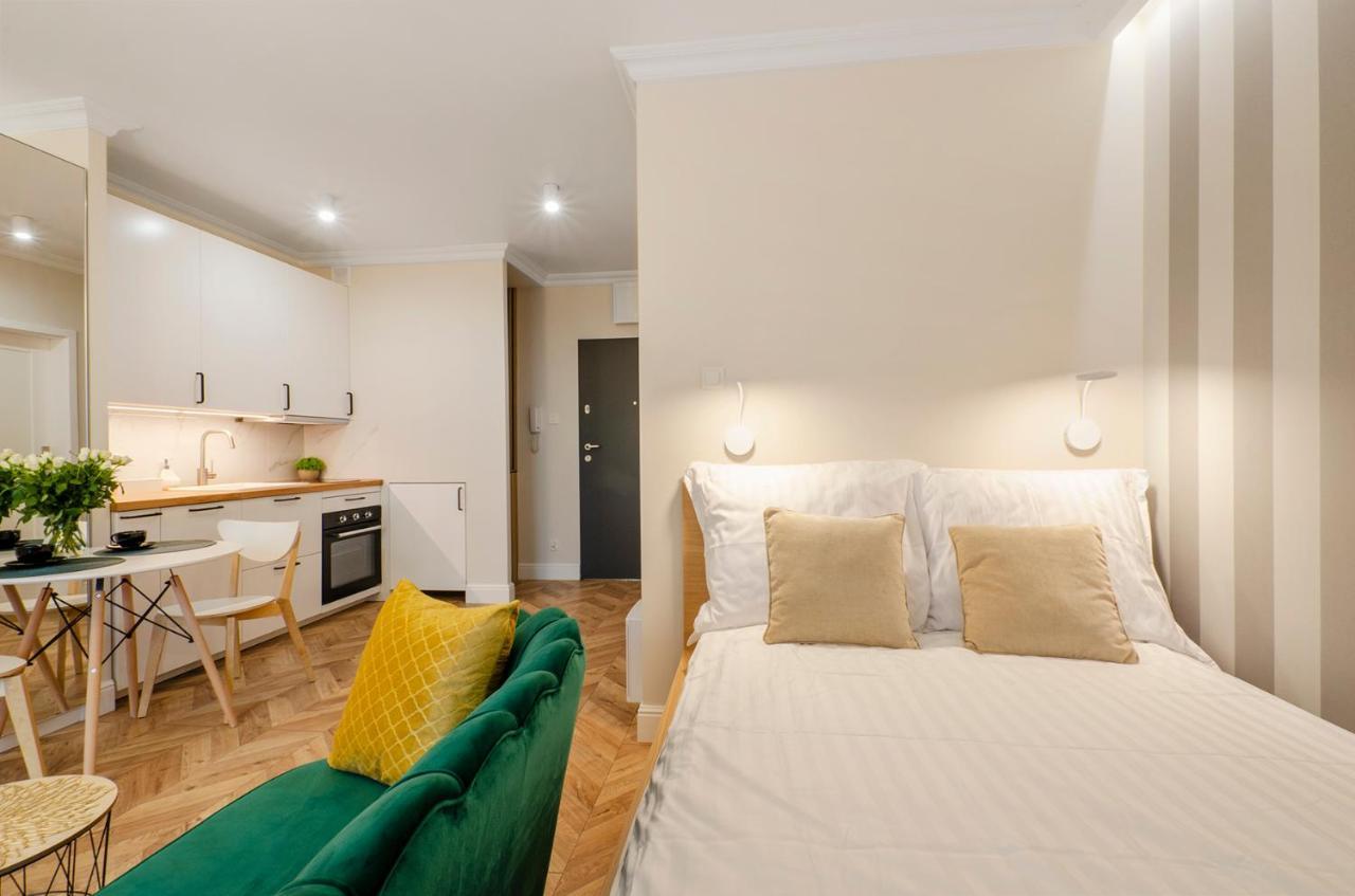 Sky Home- Green Apartament -Manufaktura, Bezplatny Parking, Klimatyzacja, Dostep Na Kod Łódź Esterno foto