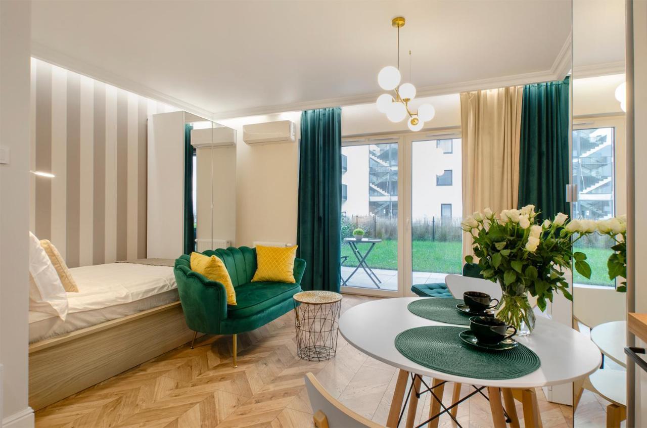Sky Home- Green Apartament -Manufaktura, Bezplatny Parking, Klimatyzacja, Dostep Na Kod Łódź Esterno foto